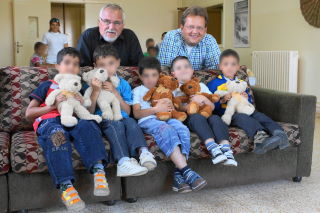 JLSS Children with Steiff Bears 